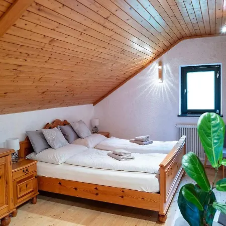 Shaeuserl Landl (Styria)