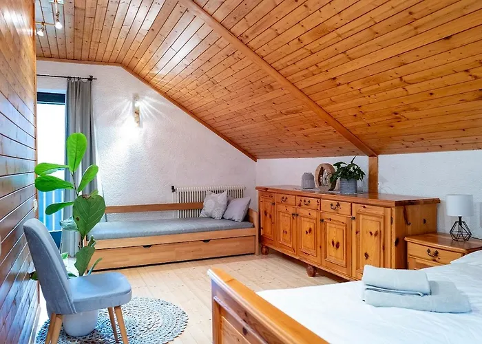 Shaeuserl بيت للعطل *